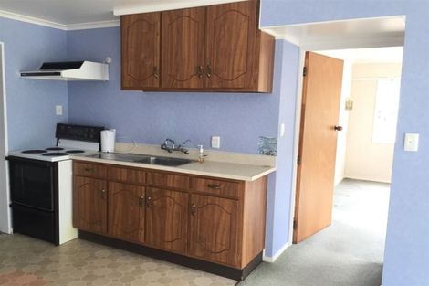 Photo of property in 133 Hutchinsons Road, Bucklands Beach, Auckland, 2014