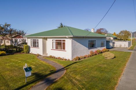 Photo of property in 33 Parsonage Road, Waimate, 7924