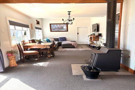 Photo of property in 12 Corbett Street, Hector, 7822