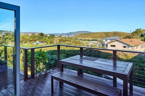 Photo of property in 92 Mana View Road, Paremata, Porirua, 5026