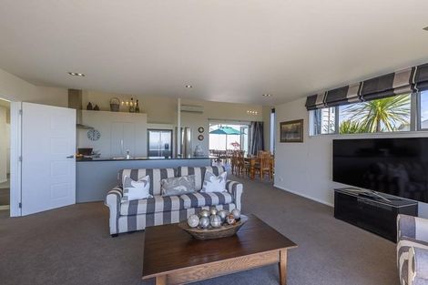 Photo of property in 18 Istana Place, Britannia Heights, Nelson, 7010