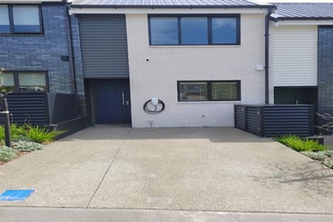 Photo of property in 20 Bee Lane, Whitby, Porirua, 5024