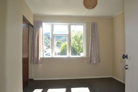 Photo of property in 86 Seddon Street, Naenae, Lower Hutt, 5011