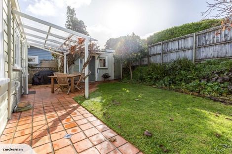 Photo of property in 12 Wynyard Road, Mount Eden, Auckland, 1024