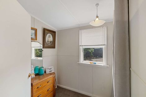 Photo of property in 23 Holton Road, Amberley, 7481