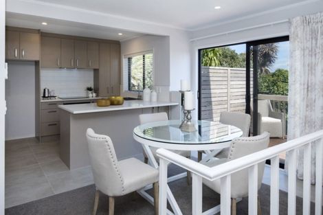 Photo of property in 2/123 Prince Regent Drive, Half Moon Bay, Auckland, 2012