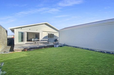 Photo of property in 81 Endeavour Street, Lyall Bay, Wellington, 6022