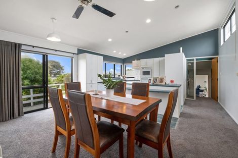 Photo of property in 4 Channel View Road, Clarks Beach, Pukekohe, 2679