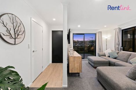 Photo of property in 28 Foley Grove, Pyes Pa, Tauranga, 3110