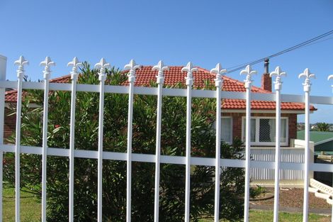 Photo of property in 23 Tiverton Road, Avondale, Auckland, 0600
