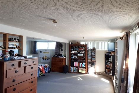 Photo of property in 1/10 Seaview Road, Glenfield, Auckland, 0629