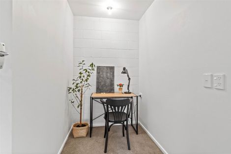 Photo of property in 2/104a Idris Road, Bryndwr, Christchurch, 8052