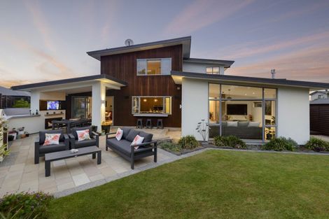 Photo of property in 10 Horseshoe Lake Road, Burwood, Christchurch, 8061