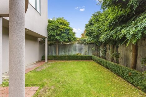 Photo of property in 2/110 Nayland Street, Sumner, Christchurch, 8081