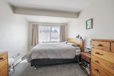 Photo of property in 2 Gibbs Place, Kinloch, Taupo, 3377