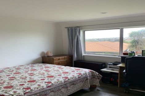 Photo of property in 11 Summermist Drive, Northpark, Auckland, 2013