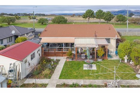 Photo of property in 481 Pages Road, Bexley, Christchurch, 8061
