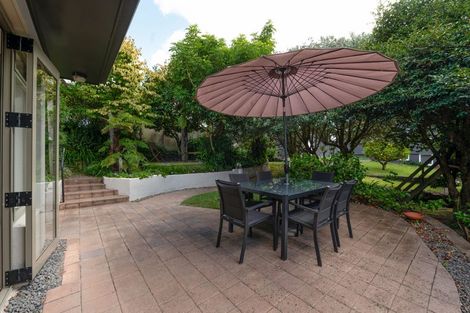 Photo of property in 10 Golf Grove, St Andrews, Hamilton, 3200