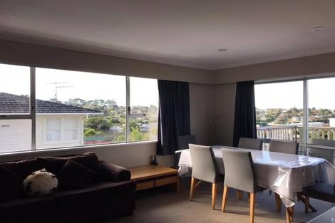 Photo of property in 10 Mirovale Place, Totara Vale, Auckland, 0629