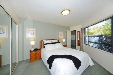 Photo of property in 15 Wilsons Road, Saint Martins, Christchurch, 8022