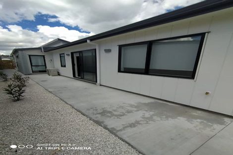 Photo of property in 30 Combat Street, Papakura, 2110
