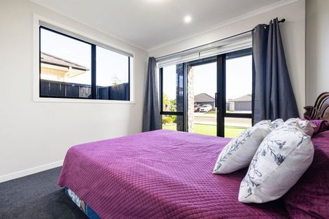 Photo of property in 27 Keerangi Place, Rototuna North, Hamilton, 3210