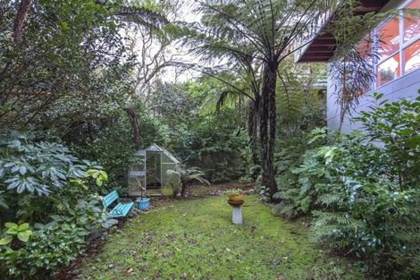 Photo of property in 14 Tensing Place, Khandallah, Wellington, 6035