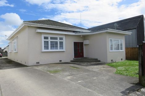 Photo of property in 6 Pirie Street, Palmerston North, 4410