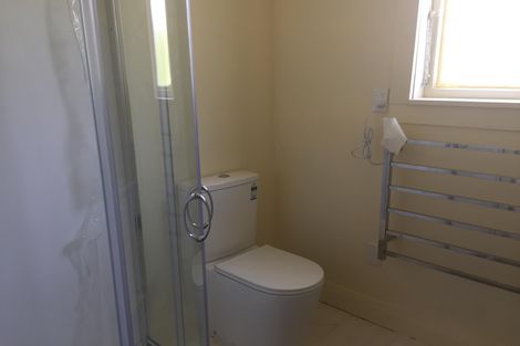 Photo of property in 6 Russell Road, Wainui, Silverdale, 0992