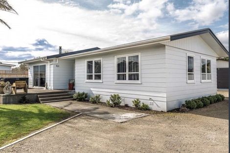 Photo of property in 8a Kings Avenue, Gonville, Whanganui, 4501