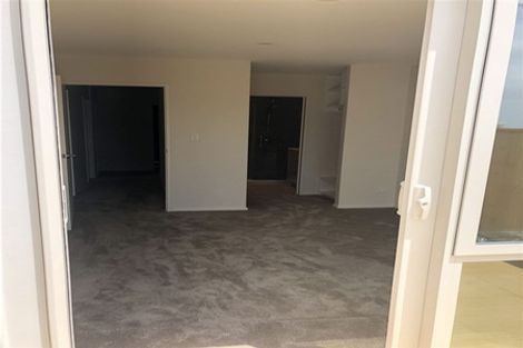 Photo of property in 8 Puhakehake Place, Flat Bush, Auckland, 2019