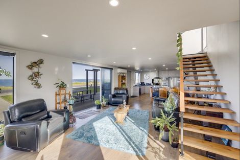 Photo of property in 268 Whirinaki Road, Eskdale, Napier, 4182