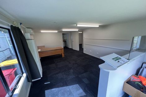 Photo of property in 13 Taupaki Road, Taupaki, Henderson, 0782