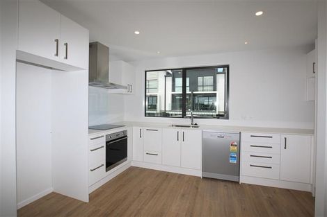 Photo of property in 7 Glenae Lane, Hobsonville, Auckland, 0618