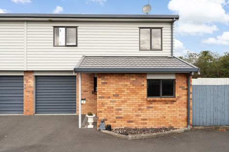 Photo of property in 1/36 West Coast Road, Glen Eden, Auckland, 0602