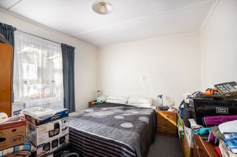 Photo of property in 42 Seymour Street, Waitara, 4320