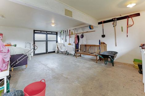 Photo of property in 81 Kiwi Esplanade, Mangere Bridge, Auckland, 2022