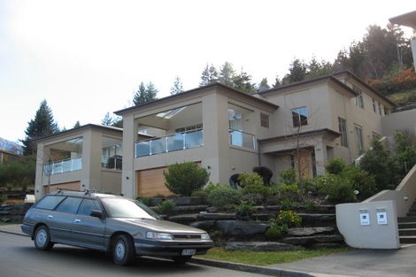 Photo of property in 10a Vancouver Drive, Queenstown, 9300