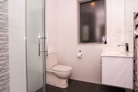 Photo of property in 18 Kingfisher Road, Silverdale, 0932