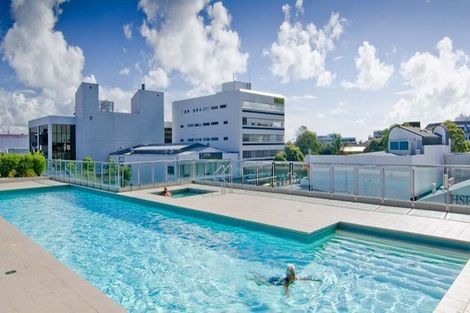 Photo of property in Sentinel Apartments, 1402/3 Northcroft Street, Takapuna, Auckland, 0622