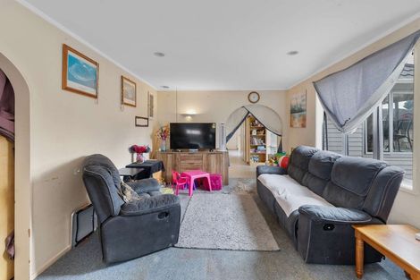 Photo of property in 58 Dyer Street, Epuni, Lower Hutt, 5011