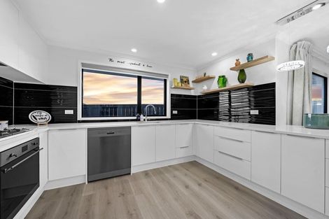 Photo of property in 29 Calder Crescent, Pokeno, 2402