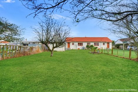 Photo of property in 21 Robert Street, Marton, 4710