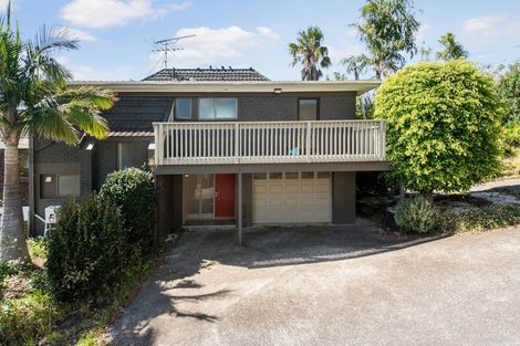 Photo of property in 1/17 Mizpah Road, Waiake, Auckland, 0630