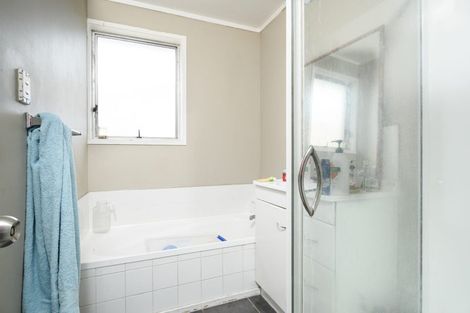 Photo of property in 35 Tabitha Crescent, Henderson, Auckland, 0612