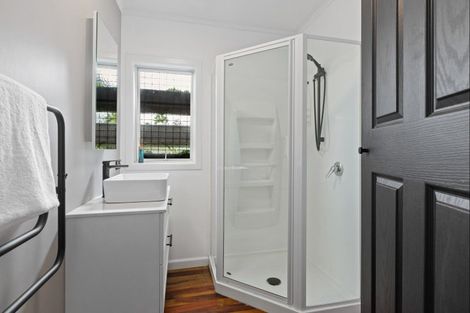 Photo of property in 220 Wade River Road, Wade Heads, Whangaparaoa, 0932