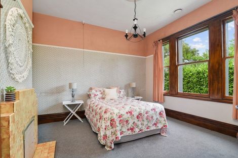 Photo of property in 70 Gladstone Road, Dalmore, Dunedin, 9010