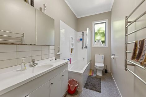 Photo of property in 24 Peter Street, Caversham, Dunedin, 9012