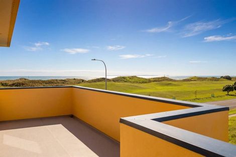 Photo of property in 1 Bermuda Drive, Papamoa Beach, Papamoa, 3118