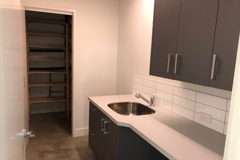 Photo of property in 19 Waitaha Place, Clive, 4102